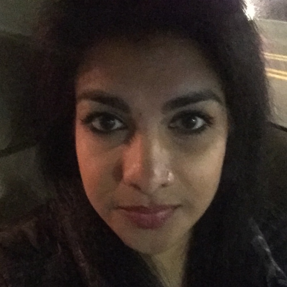 Meet your Posher, Fatima